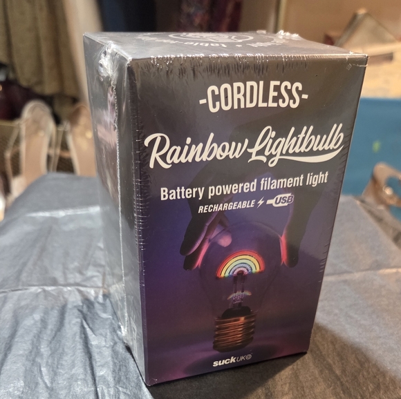 Cordless Rainbow Lightbulb - Picture 4 of 5